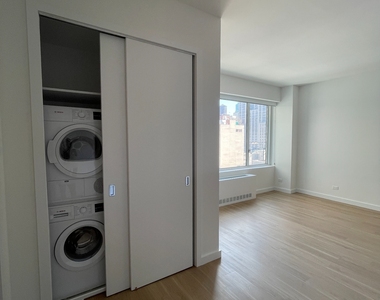 Copy of Copy of West 36th Street - Photo Thumbnail 2