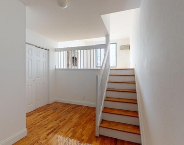 403 East 87 Street - Photo Thumbnail 1