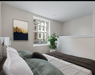 207 West 11th Street - Photo Thumbnail 2