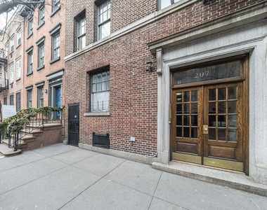 207 West 11th Street - Photo Thumbnail 6