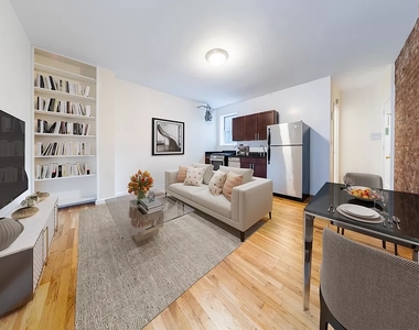 West 11th Street - Photo Thumbnail 1