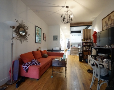 131 Bleecker Street - Photo Thumbnail 11