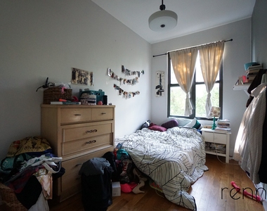 131 Bleecker Street - Photo Thumbnail 3