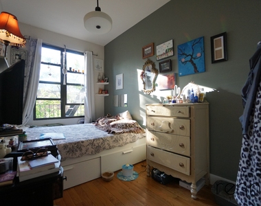 131 Bleecker Street - Photo Thumbnail 4