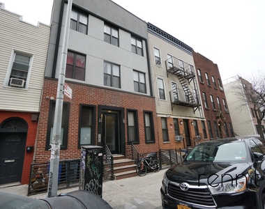131 Bleecker Street - Photo Thumbnail 14