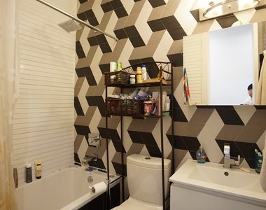 131 Bleecker Street - Photo Thumbnail 5