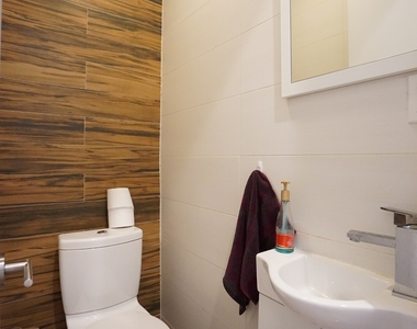 131 Bleecker Street - Photo Thumbnail 6