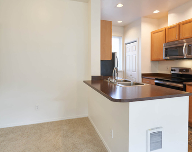 16340 N.e. 83rd Street - Photo Thumbnail 4