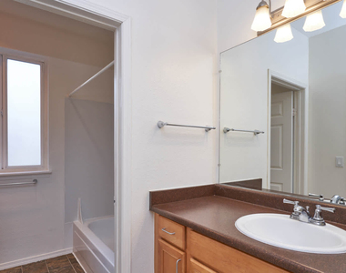 16340 N.e. 83rd Street - Photo Thumbnail 14