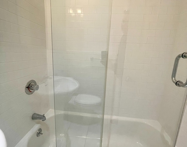 307 Mott Street - Photo Thumbnail 8