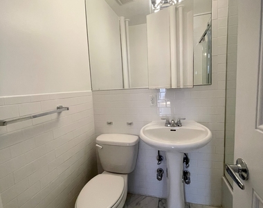 307 Mott Street - Photo Thumbnail 7