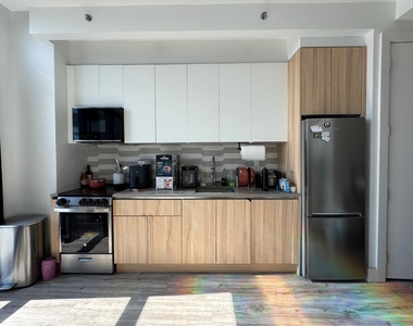 584 4th Avenue - Photo Thumbnail 2