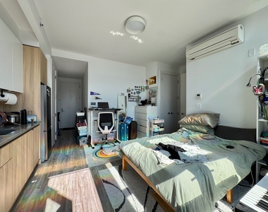 584 4th Avenue - Photo Thumbnail 3