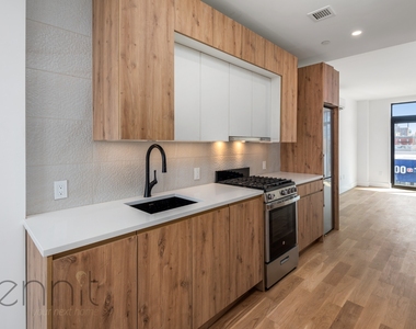 580 Classon Avenue - Photo Thumbnail 4