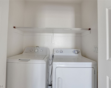 27 E Agate Avenue - Photo Thumbnail 16
