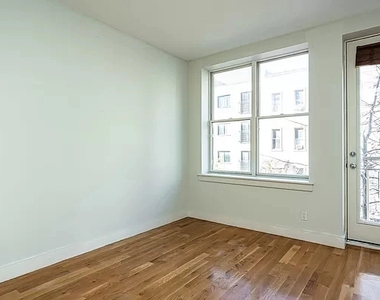 28 Fayette Street - Photo Thumbnail 15