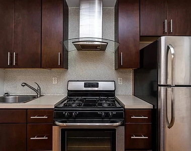 28 Fayette Street - Photo Thumbnail 4