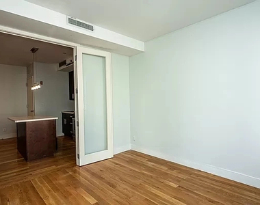 28 Fayette Street - Photo Thumbnail 5