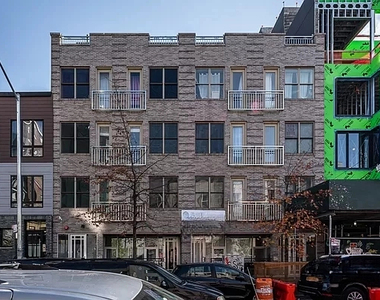 28 Fayette Street - Photo Thumbnail 17