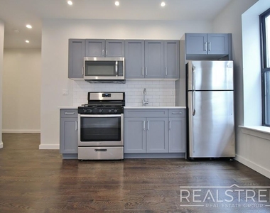 592 Albany Avenue - Photo Thumbnail 1