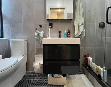 35 Bedford Street - Photo Thumbnail 3