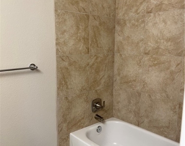 2681 Mallard Landing Avenue - Photo Thumbnail 18