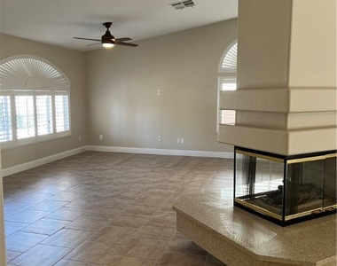 2681 Mallard Landing Avenue - Photo Thumbnail 4