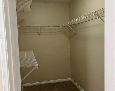 2681 Mallard Landing Avenue - Photo Thumbnail 13