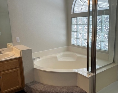 2681 Mallard Landing Avenue - Photo Thumbnail 14