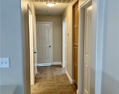2681 Mallard Landing Avenue - Photo Thumbnail 9