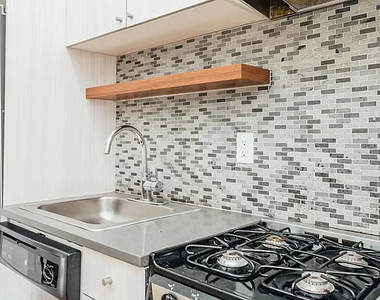 358 Palmetto Street - Photo Thumbnail 2