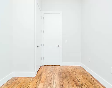 358 Palmetto Street - Photo Thumbnail 5