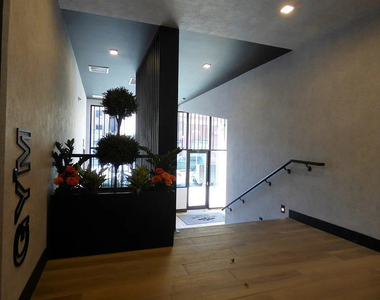 832 Lexington Avenue - Photo Thumbnail 5