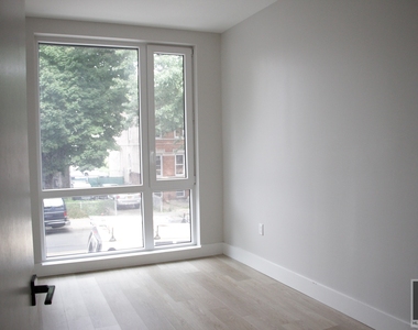 1244 New York Avenue Brooklyn - Photo Thumbnail 4