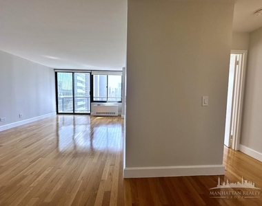 Copy of W 48th St - Photo Thumbnail 4