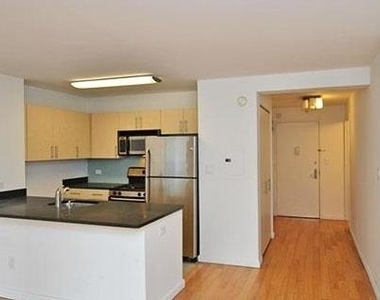 West 21st Street - Photo Thumbnail 0