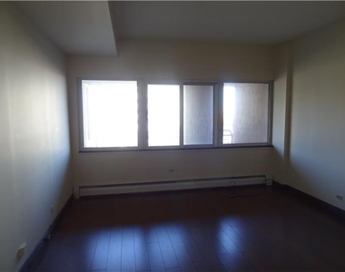 80 Bay Street Landing - Photo Thumbnail 6