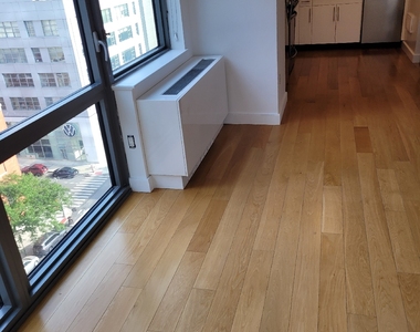 West 57th Street 11th Avenue - Photo Thumbnail 3