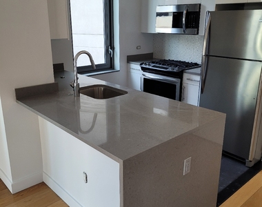 West 57th Street 11th Avenue - Photo Thumbnail 1