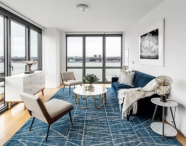 West 57th Street 11th Avenue - Photo Thumbnail 10