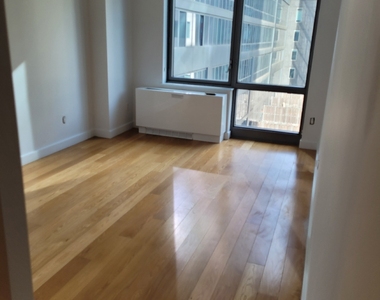 West 57th Street 11th Avenue - Photo Thumbnail 6