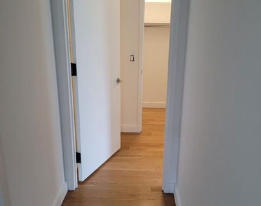 West 57th Street 11th Avenue - Photo Thumbnail 8