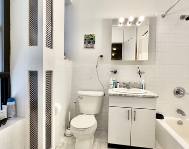 167 East 87th Street - Photo Thumbnail 6
