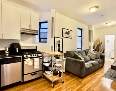 167 East 87th Street - Photo Thumbnail 3