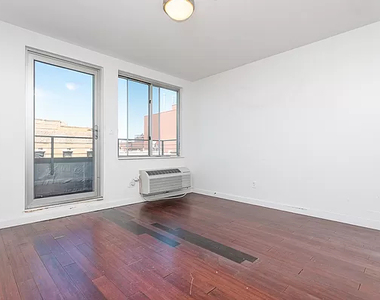 286 Stanhope Street - Photo Thumbnail 3