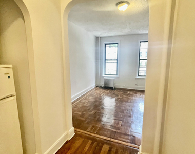 1069 1st Avenue - Photo Thumbnail 2
