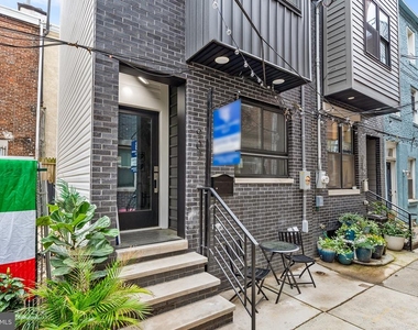 907 S Schell St - Photo Thumbnail 19
