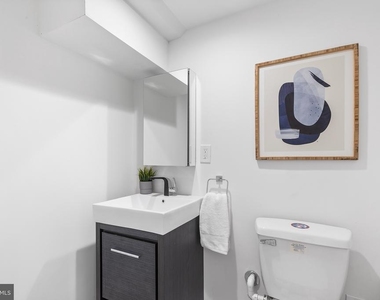907 S Schell St - Photo Thumbnail 18