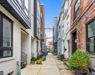 907 S Schell St - Photo Thumbnail 22
