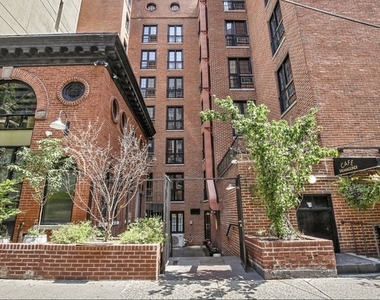 51 Irving Place - Photo Thumbnail 9